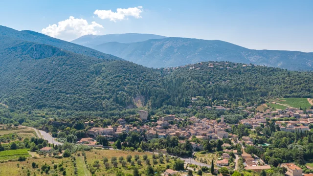 Uitzicht op Mollans-sur-Ouvèze