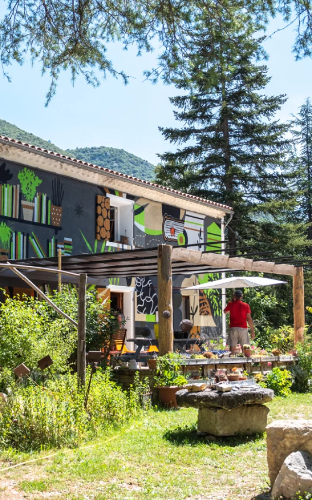 © Dorian VENZI - Le jardin singulier - Saint-Léger-du-Ventoux