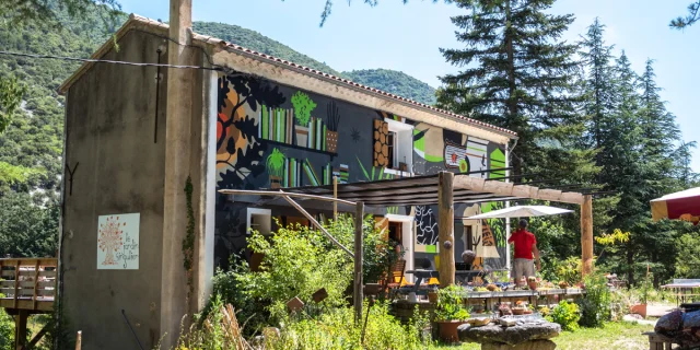 © Dorian VENZI - Le jardin singulier - Saint-Léger-du-Ventoux