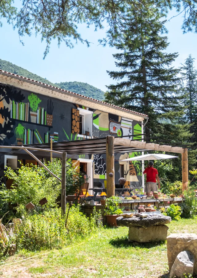 © Dorian VENZI - Le jardin singulier - Saint-Léger-du-Ventoux