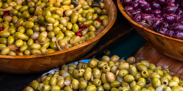 Marche Vaison La Romaine - olives