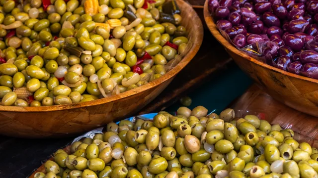 Marche Vaison La Romaine - olives