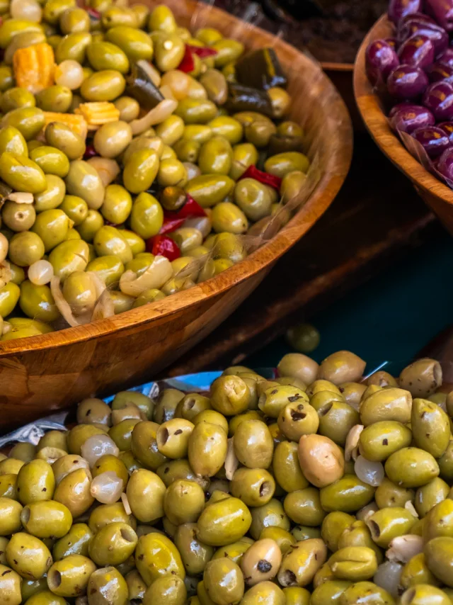 Marche Vaison La Romaine - olives