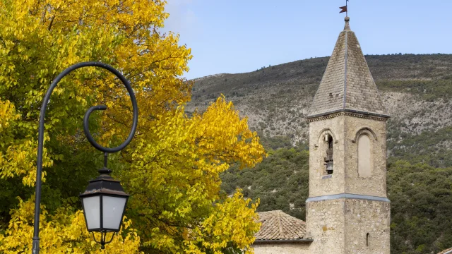 Patrimoine de Savoillans en Automne