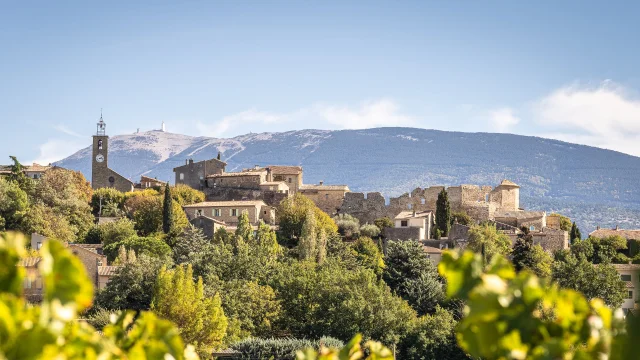 Village de Faucon en Automne