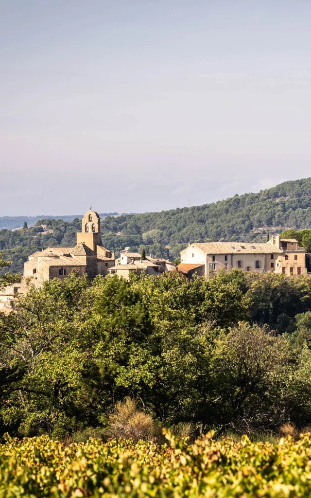 Village de Puymeras en Automne