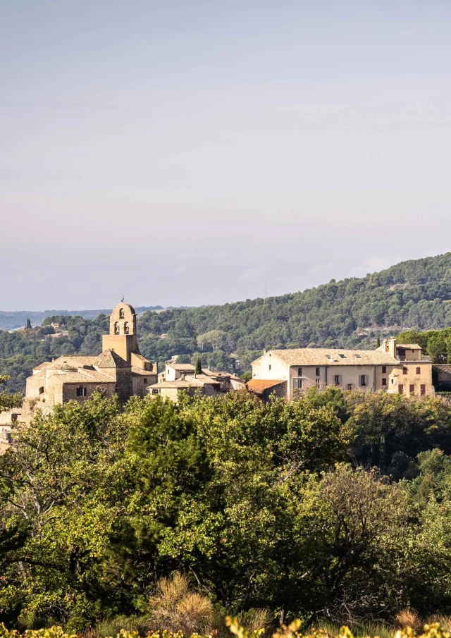 Village de Puymeras en Automne