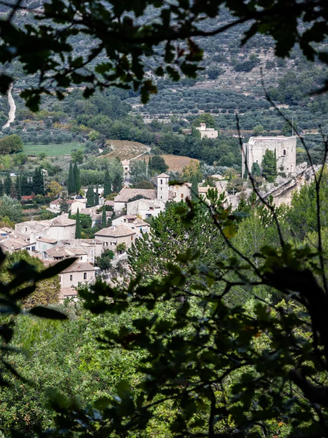 Village de Mollans en Automne