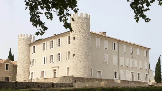 Château de Taulignan à St-Marcellin au printemps