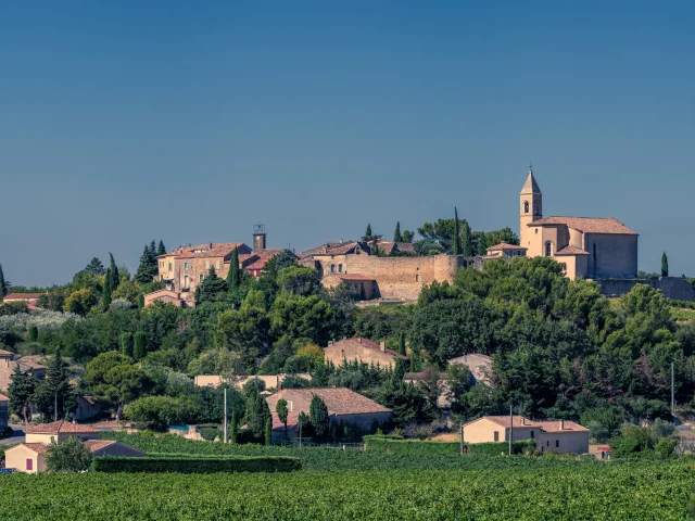 Village de Cairanne au printemps