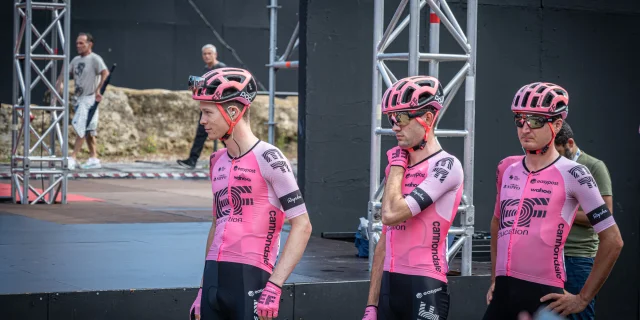 Start of the GF Mont Ventoux 2023 pro race