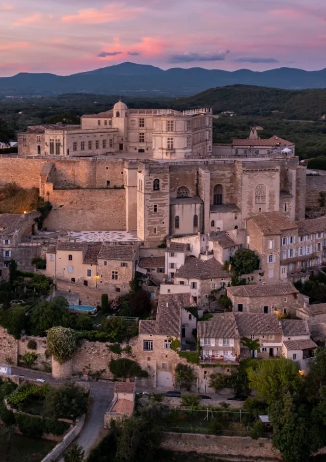 Drôme Provençale - Village de Grignan