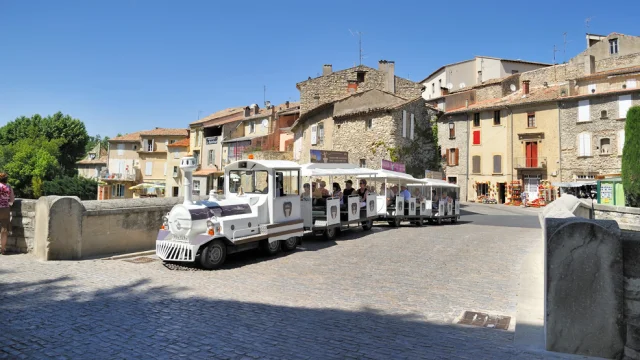 Petit train touristique de Vaison-la-Romaine