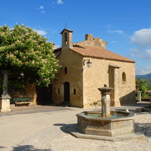 Place De La Chapelle in Faucon