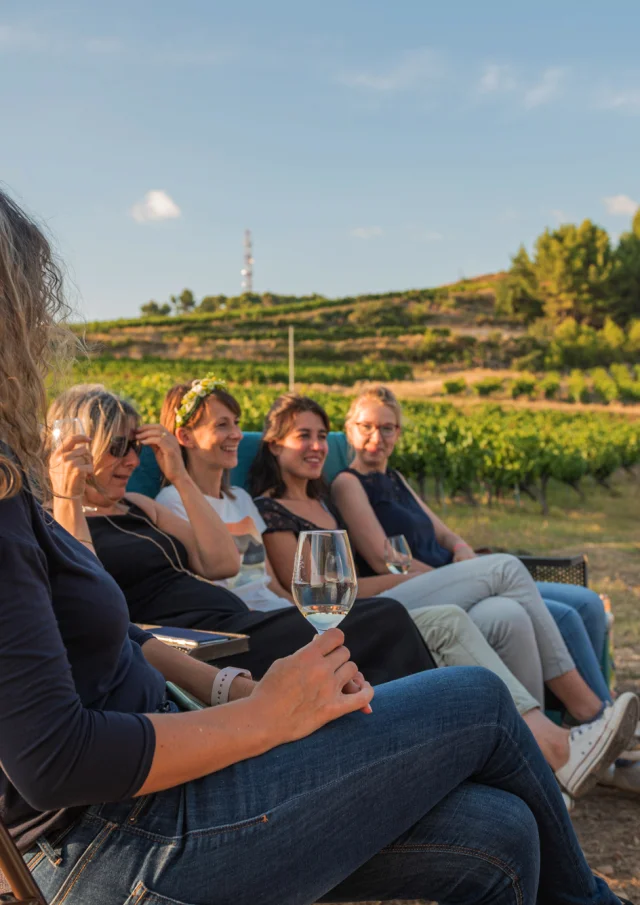 Apéro perché Youpi Tours op Domaine La Fille des Vignes voor het afscheidsfeest van Marine