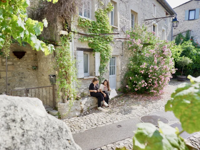 Intrigue dans la ville à Vaison-la-Romaine