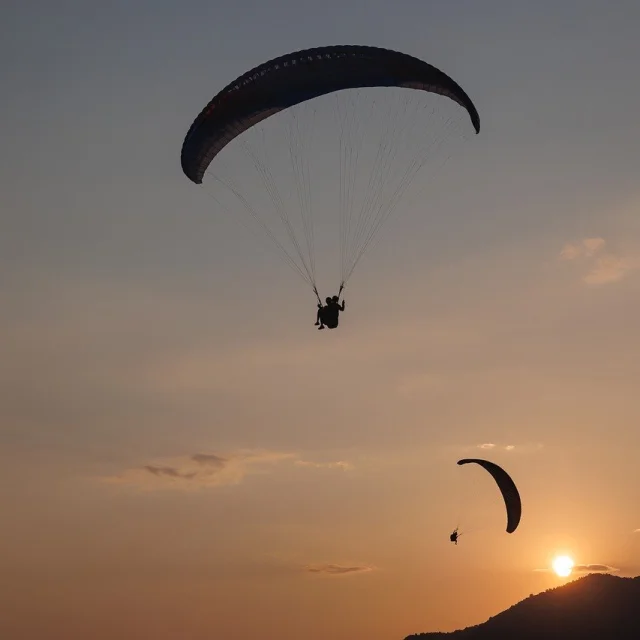 Gleitschirm Sonnenuntergang