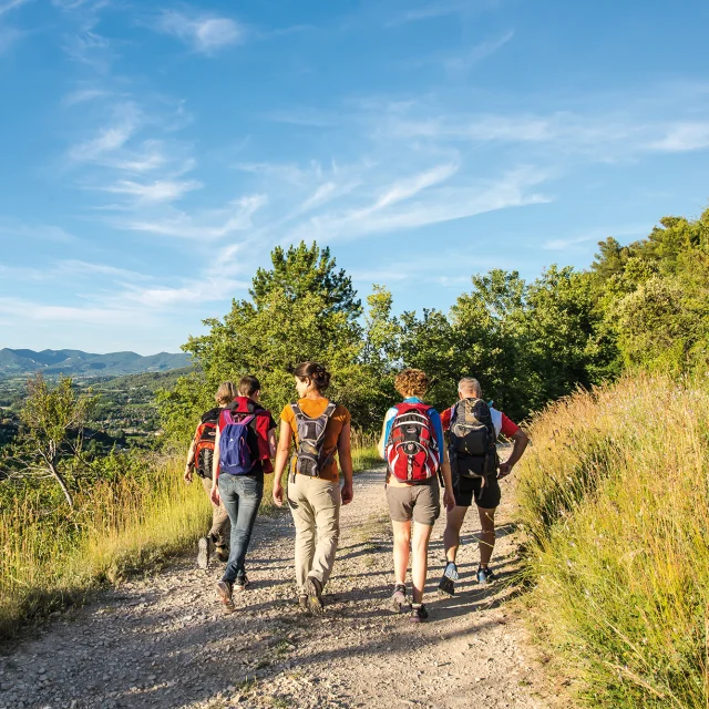 Hiking in the hills of Crestet